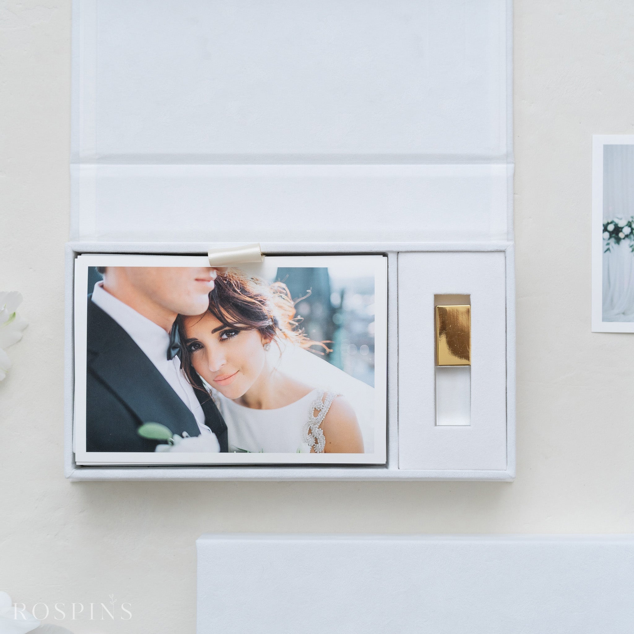 Velvet Photo & USB Box - Bright White