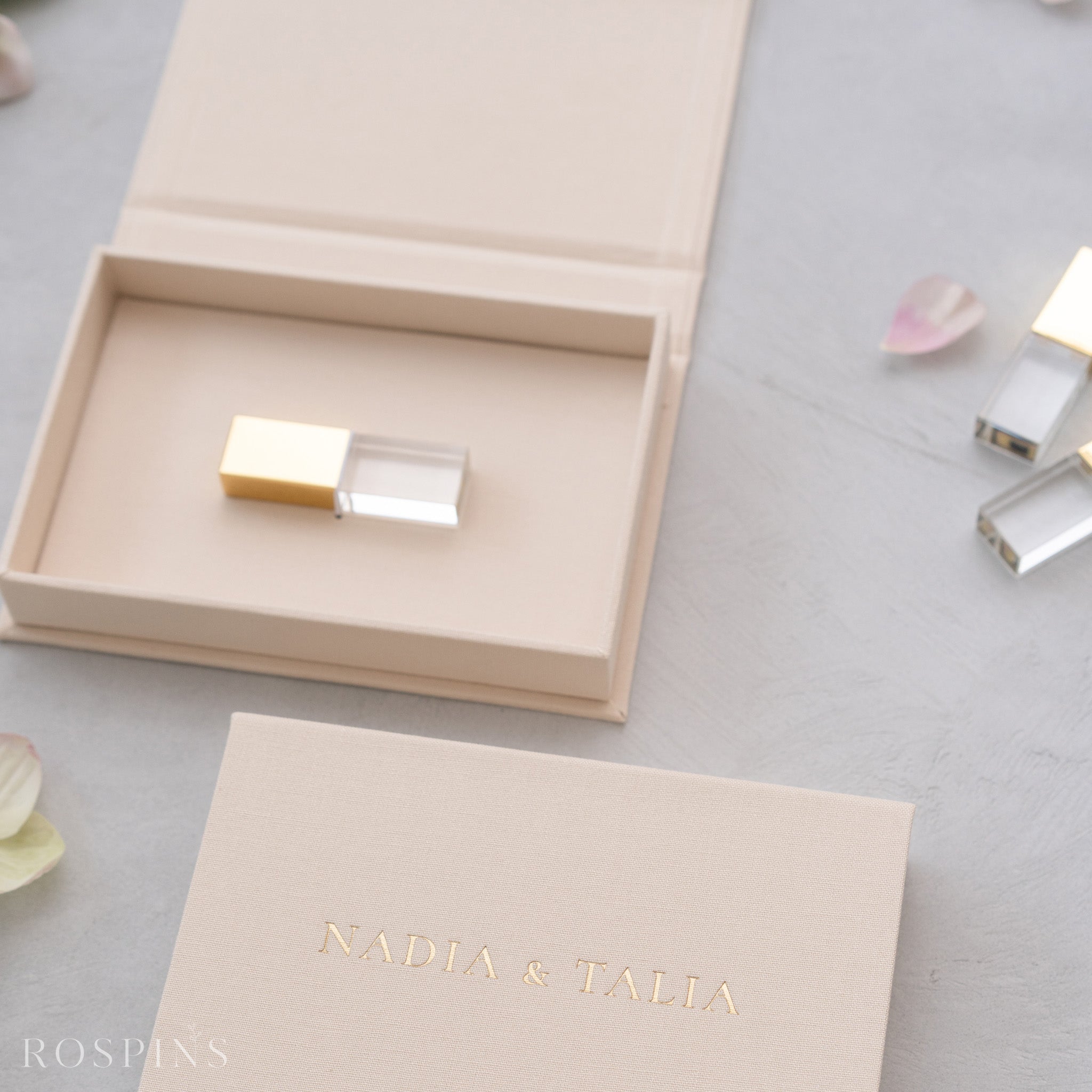 Linen USB Box -Ivory