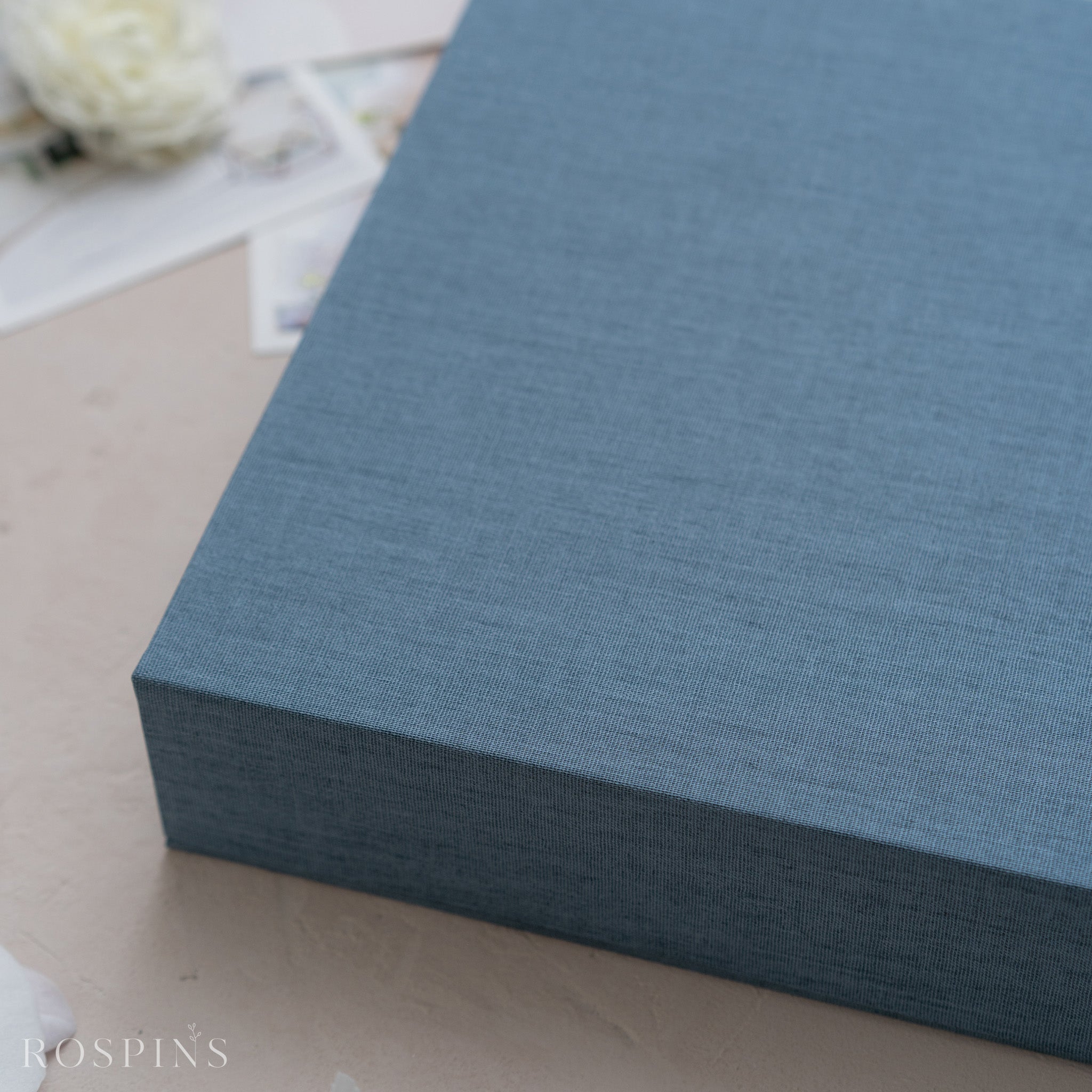 Linen Four-Compartment Photo & USB Box - Lake Blue