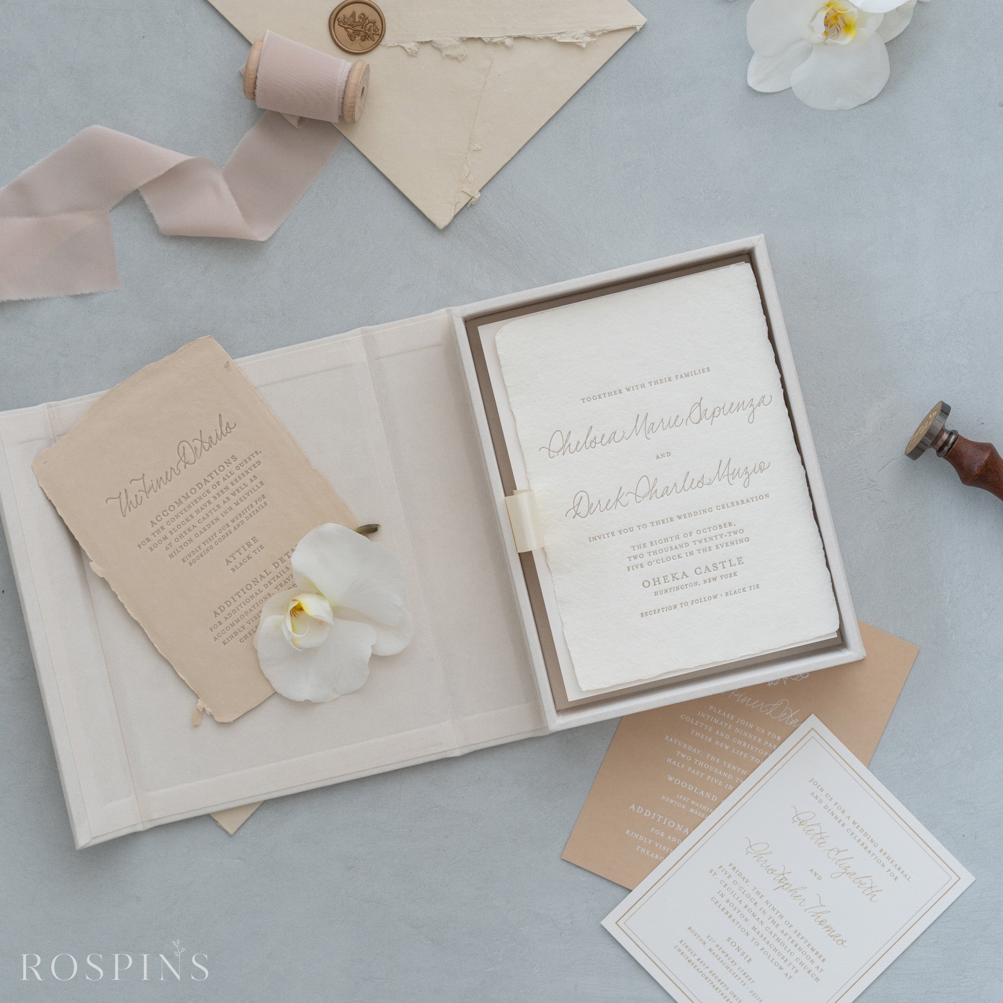 Velvet Invitation Box - Champagne