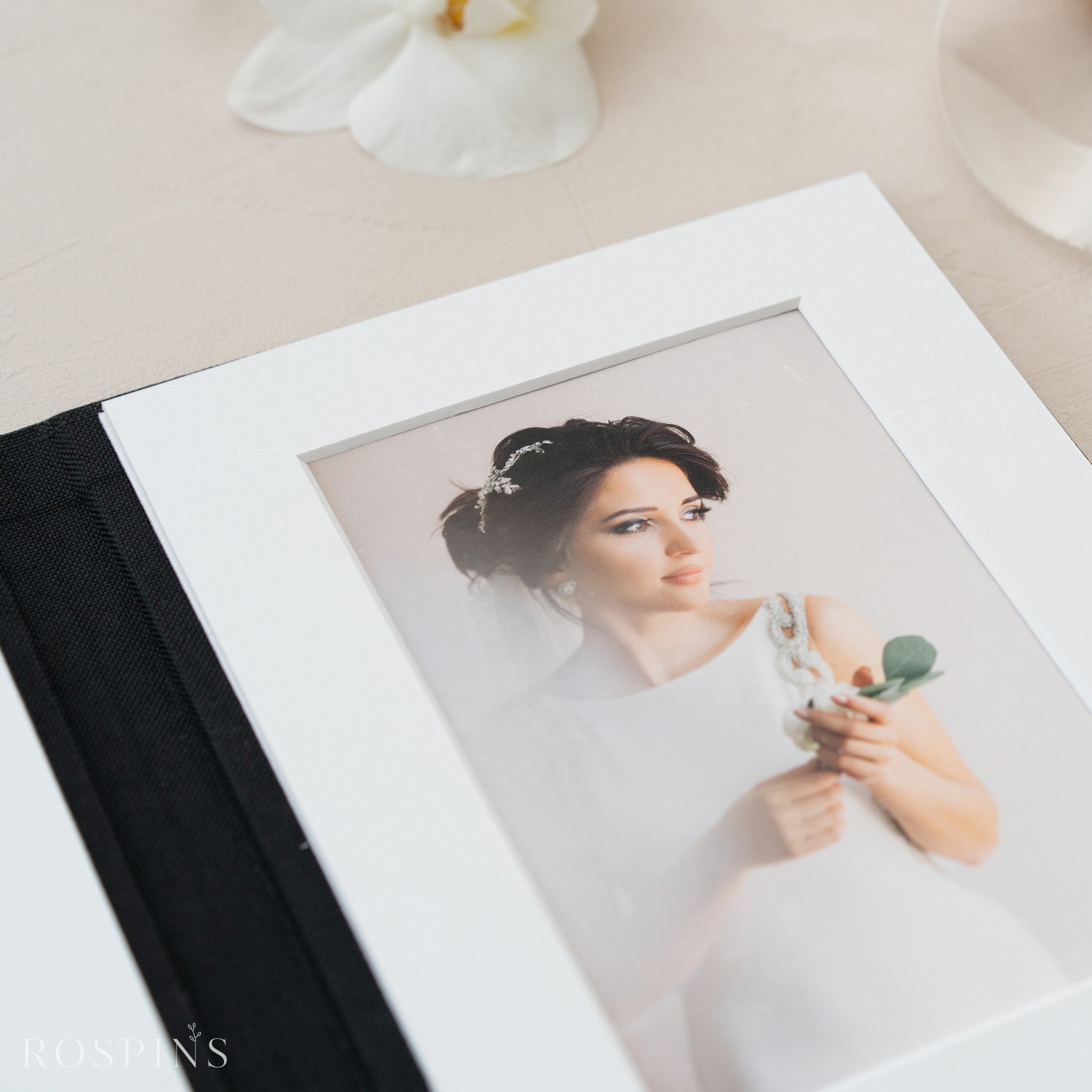 Linen Matted Folio - Black