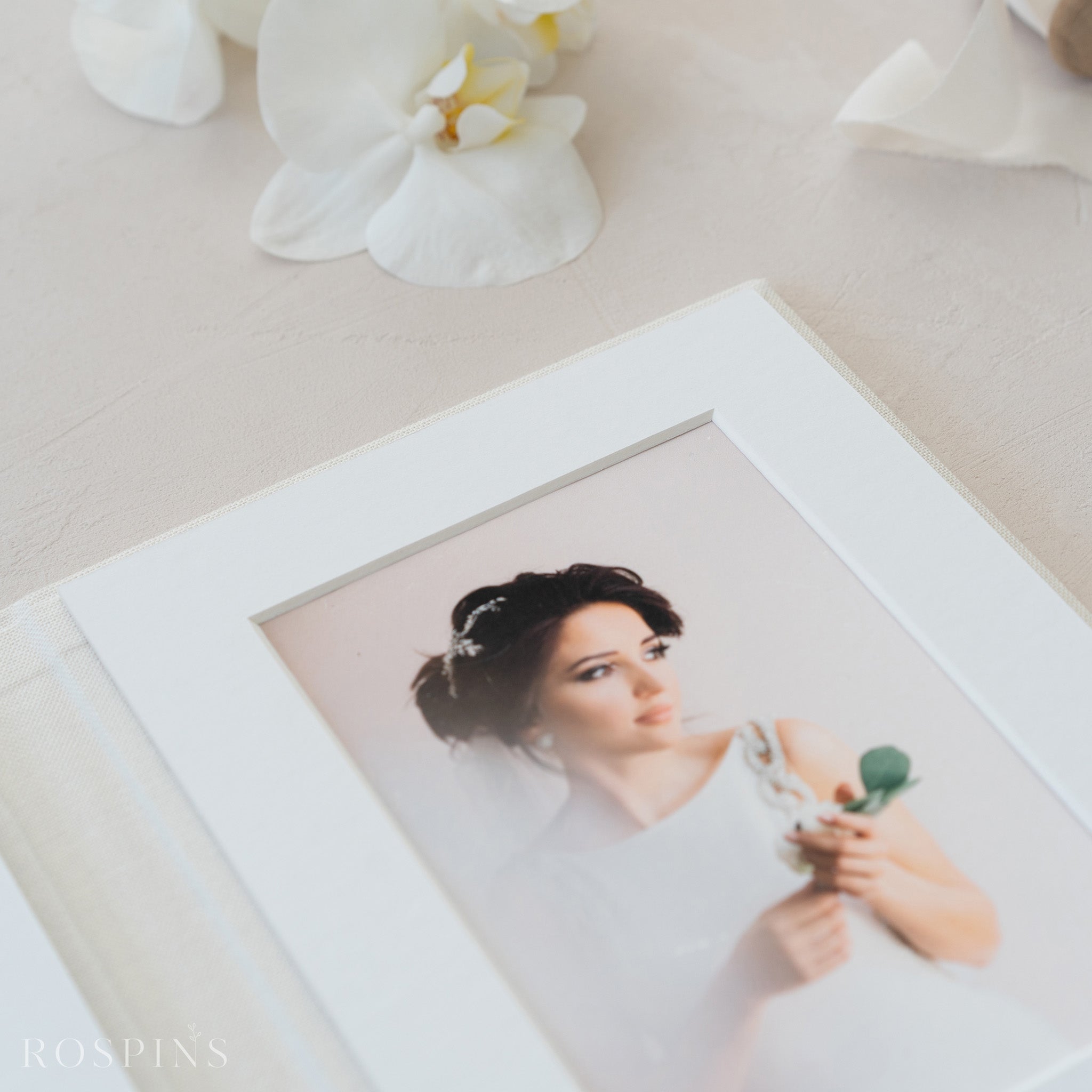 Linen Matted Folio - Creamy White