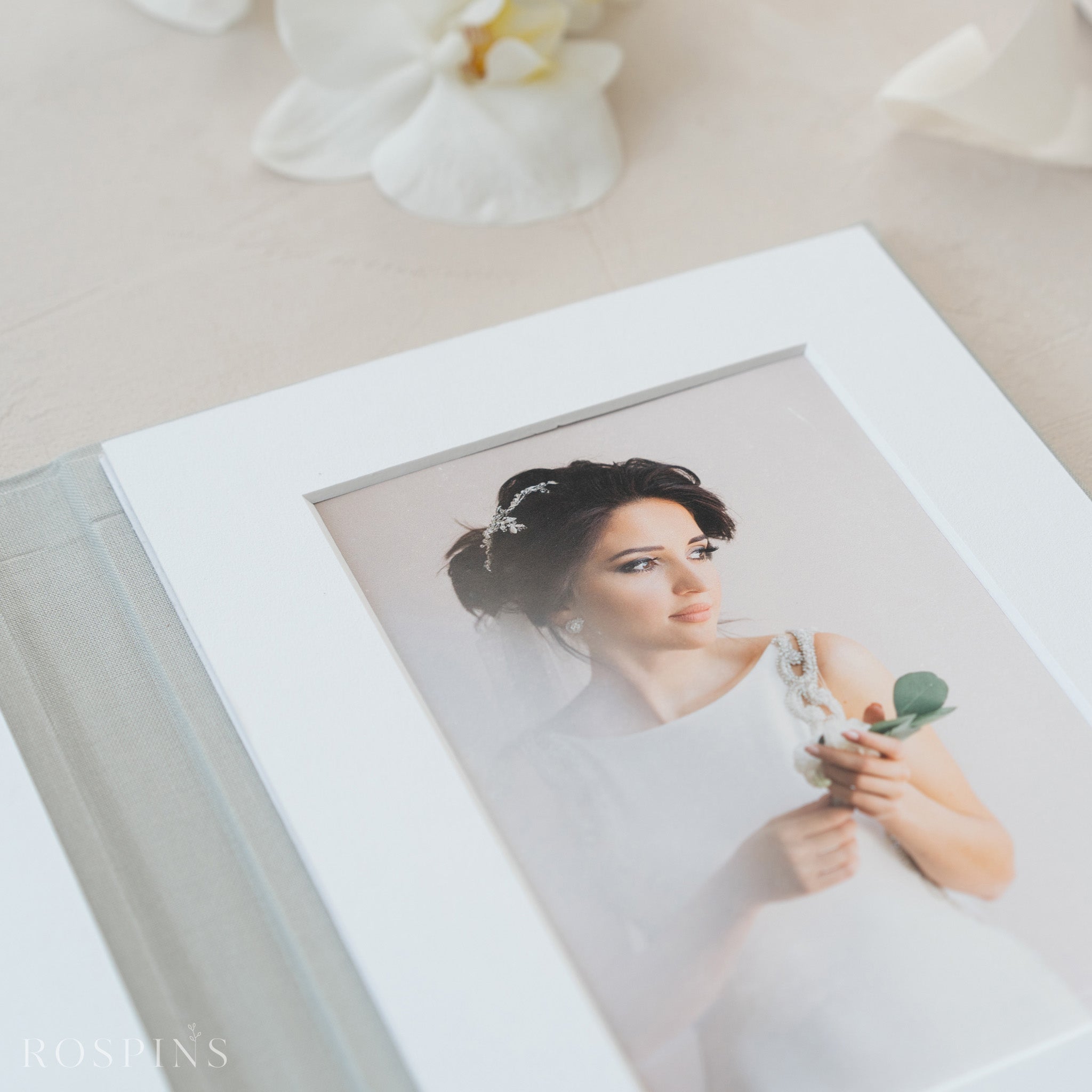 Linen Matted Folio - Light Grey