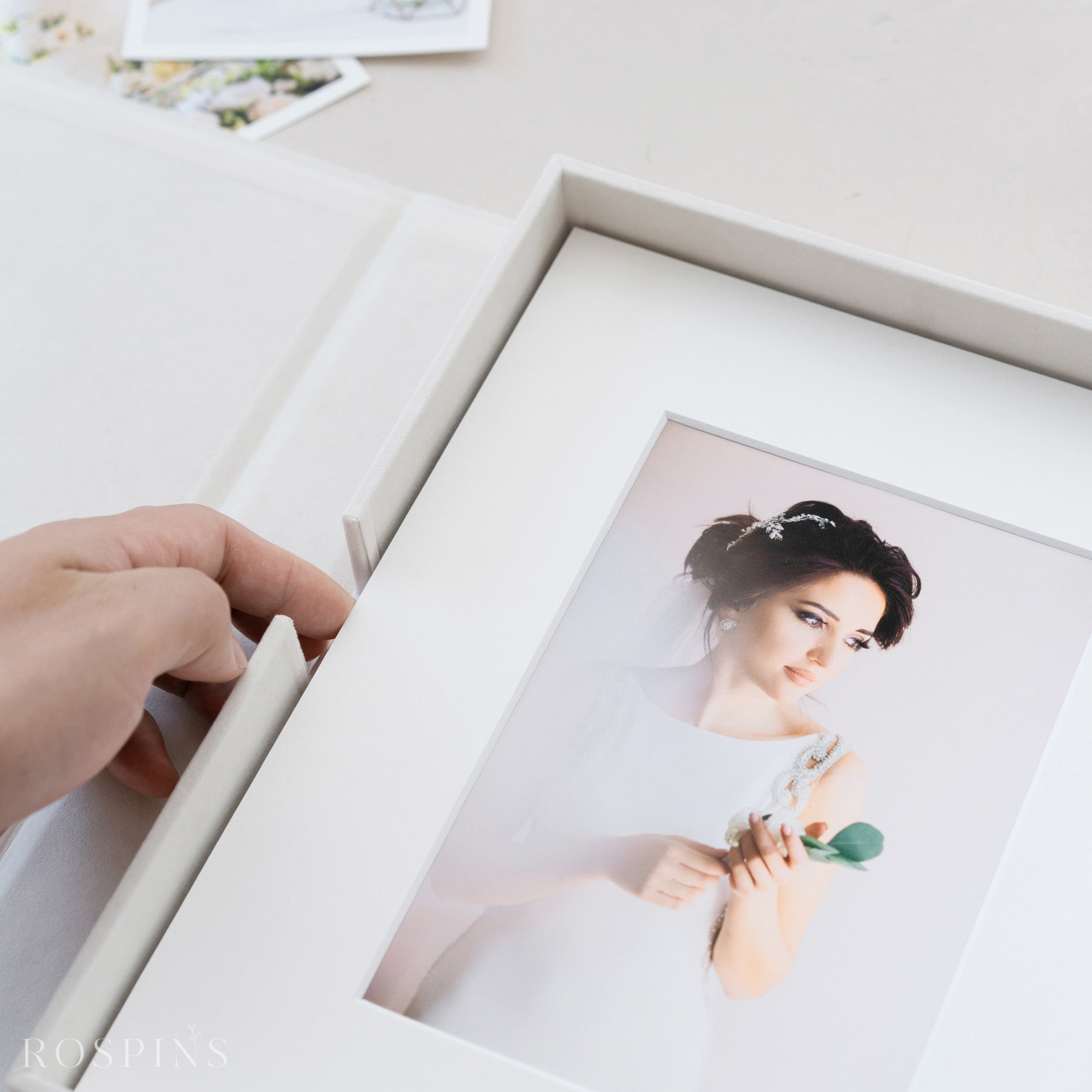 Velvet Folio Box - Champagne