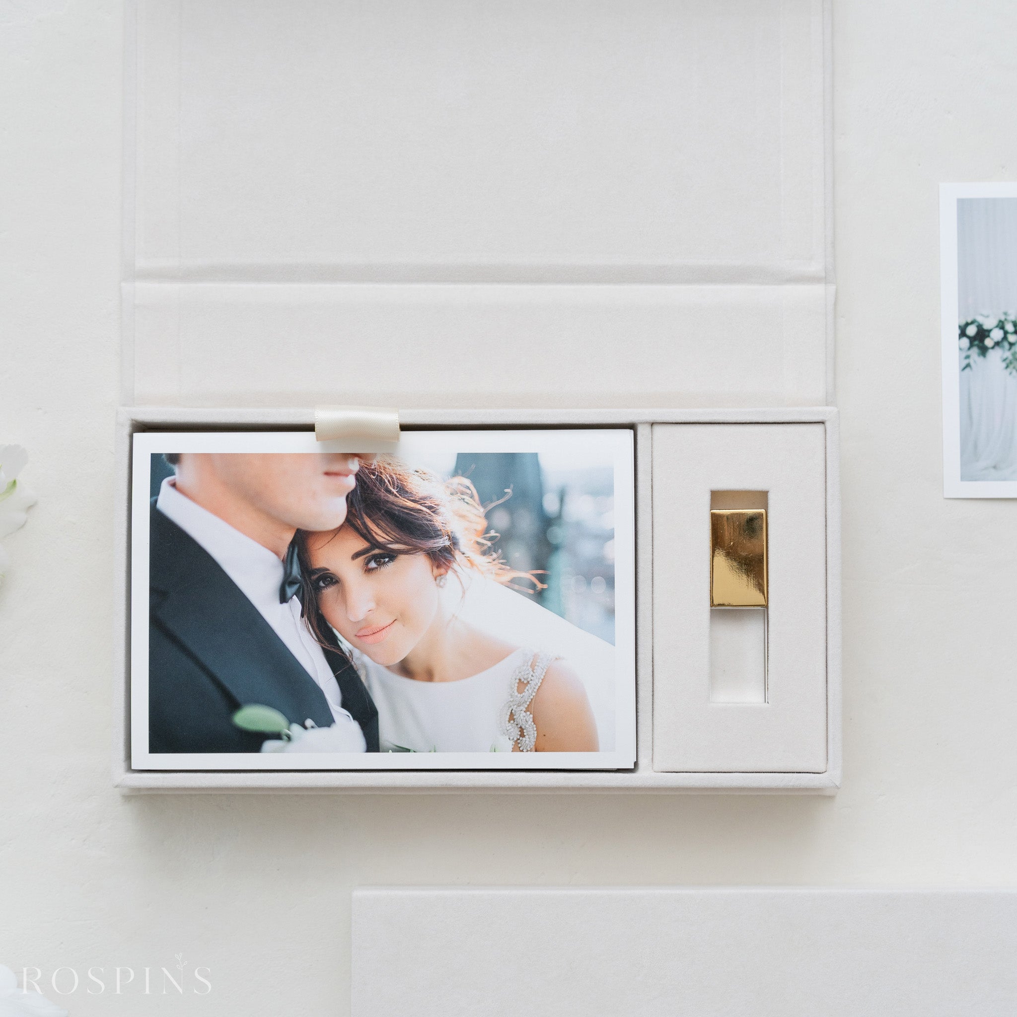 Velvet Photo & USB Box - Champagne