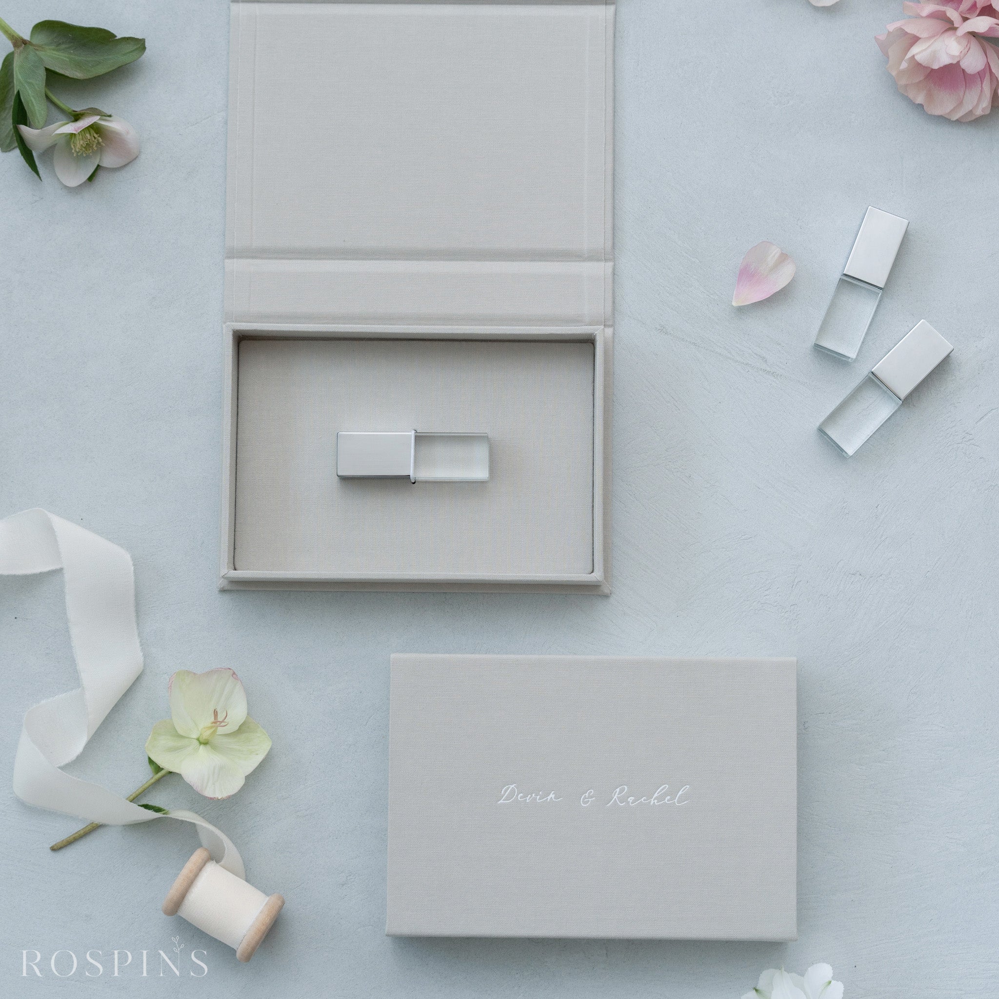 Linen USB Box -Light Grey