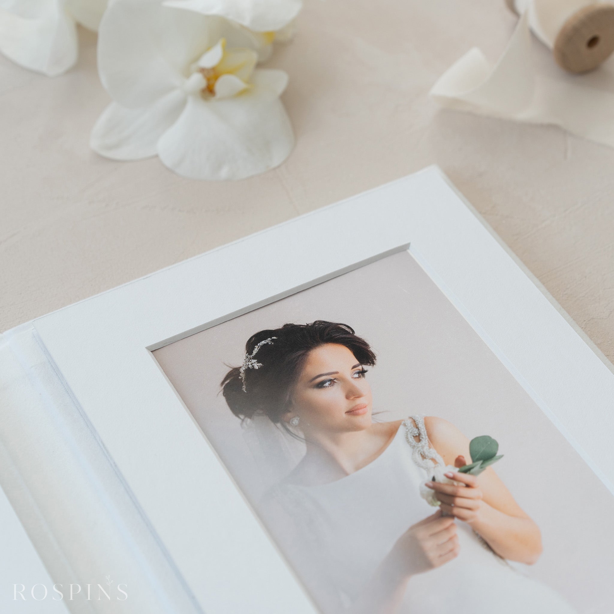 Velvet Matted folio - Bright White